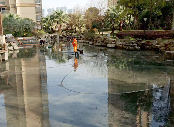 高明景观池淤泥清理